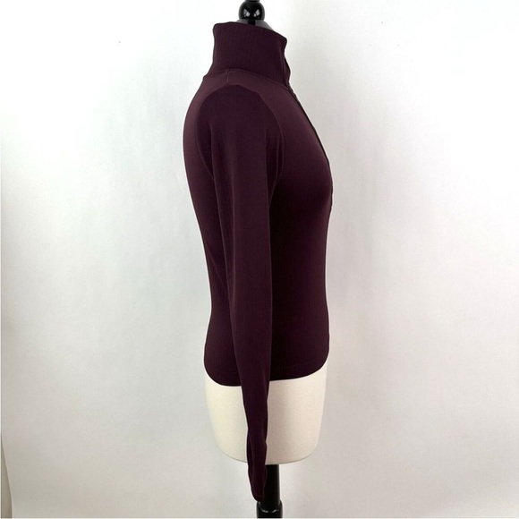 Athleta Flurry Seamless Henley S Spiced Cabernet 1/4 Snap Wicking Fitted - Picture 3 of 6